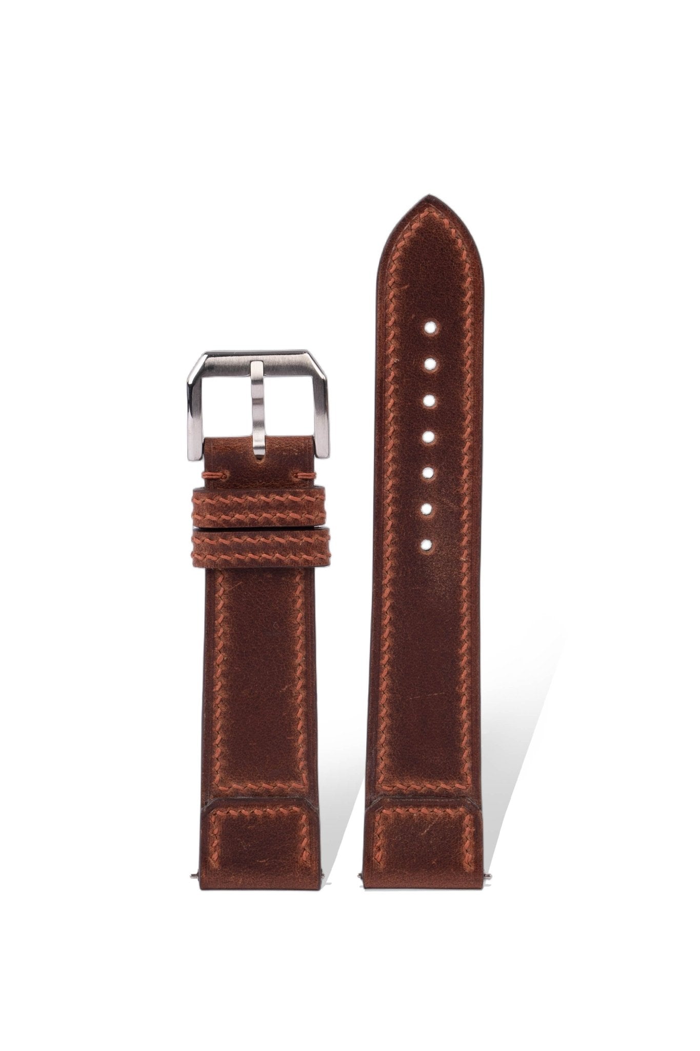 Handcrafted Crazy Horse leather strap in Pantone 19-3908 Chocolate, quick-release spring bars compatible with 20mm Rolex/Omega lugs, French oil-tanned with natural pull-up effect.