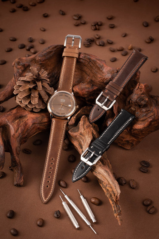 Handcrafted Horween Chromexcel leather straps (brown/dark brown/black) compatible with 20mm Omega,Rolex,Breitling,IWC lugs, vintage oil-tanned finish, engraving & hole customization.