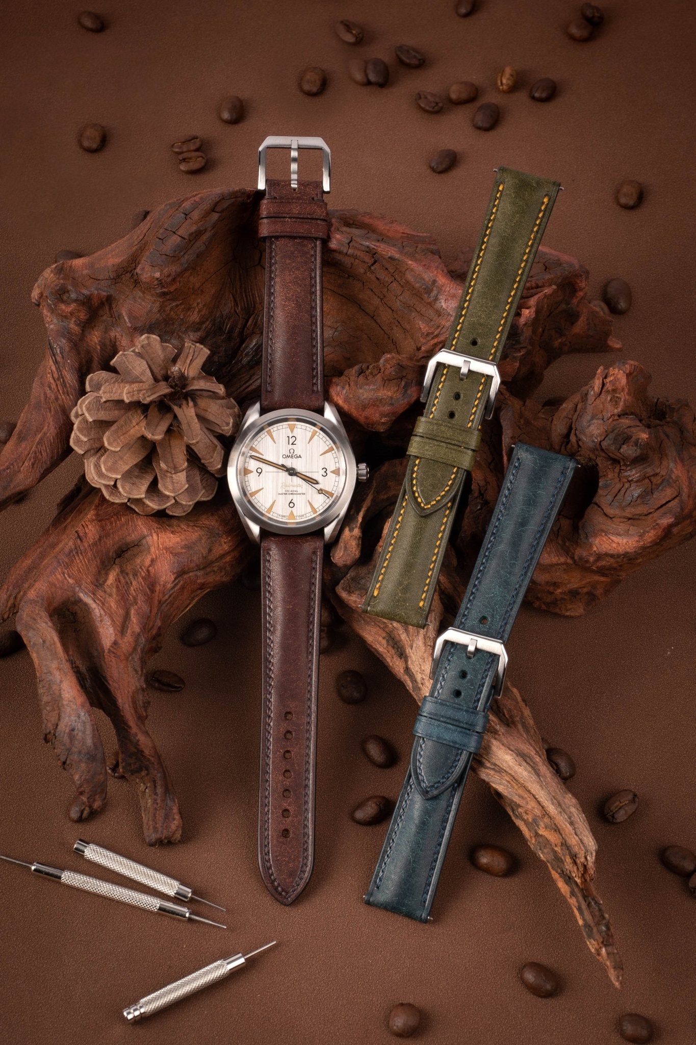 Handcrafted Martino suede calfskin straps (brown/green/blue) with 20mm lugs for Omega/Rolex/Breitling/IWC, Italian vegetable-tanned leather & French edge painting, engraving & hole customization.
